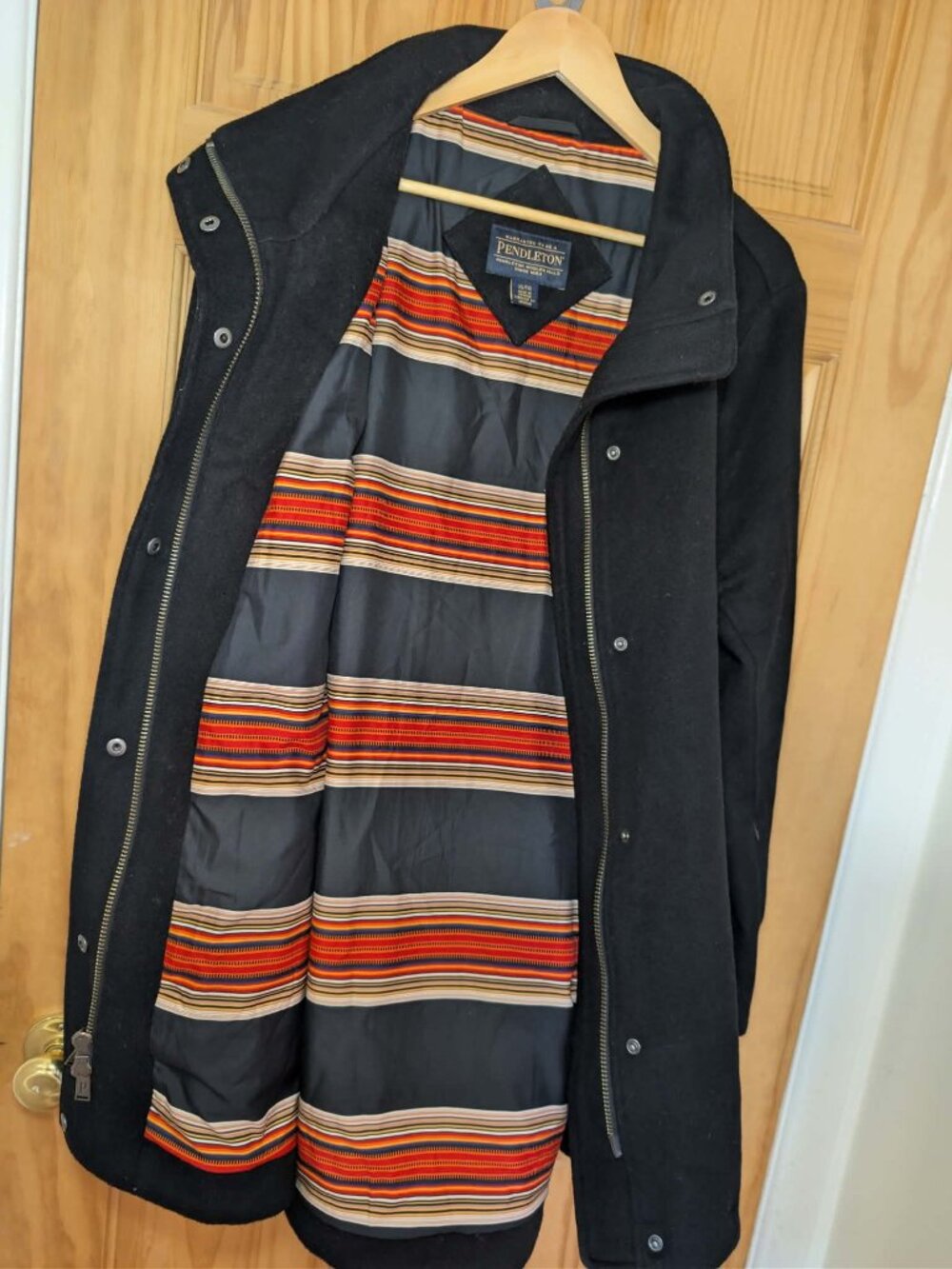 Pendleton Woolen Mills Mens Wool Coat Jacket XL Striped Serape Lining Black